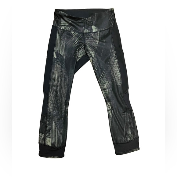 lululemon athletica Pants - Lululemon Athletica Sweat pants Size Small in good preowned condition Stretchy